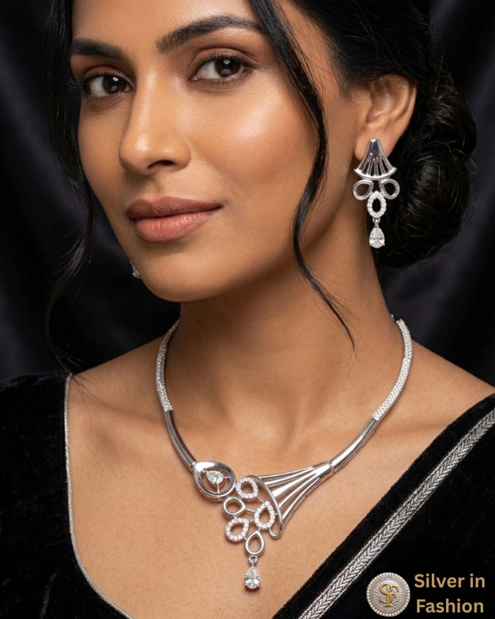 Elegant Silver Necklace & Earrings Set - image 2